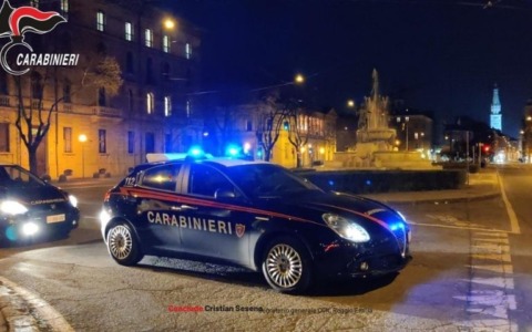 Rende impossibile la vita alla ex compagna con atti persecutori: arrestato 23 enne