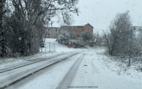 Mezza provincia imbiancata