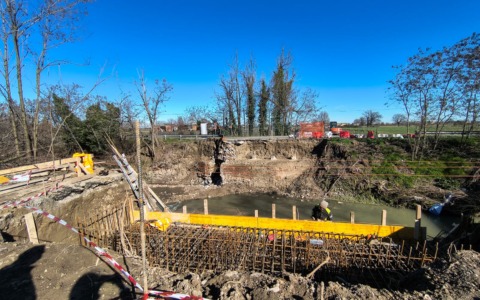 Ponte di via Regina Pacis: i lavori proseguono
