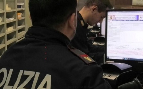 Espulsi dalla Polizia di Stato quattro cittadini tunisini irregolari sul territorio nazionale 