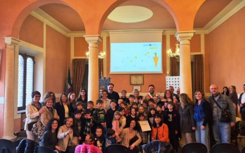 Consegnato l’attestato europeo alla scuola Cavedoni di Levizzano