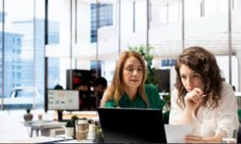 Sempre più donne modenesi preferiscono trasferirsi all’estero per lavoro