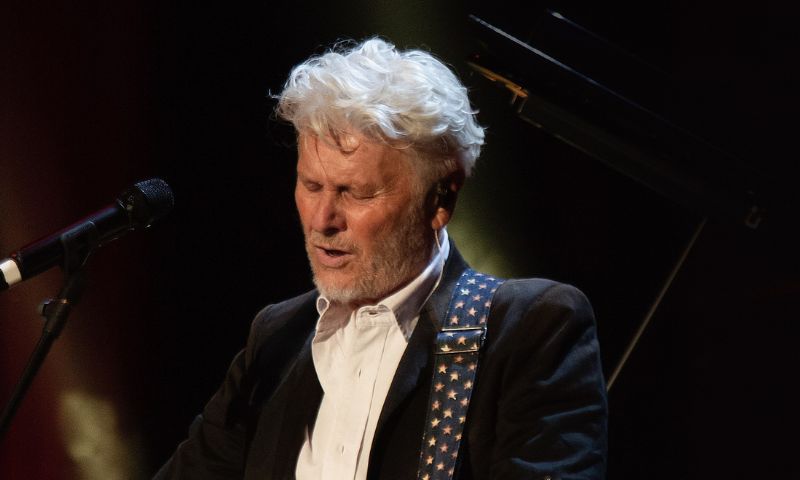 Ron arriva al Teatro Comunale