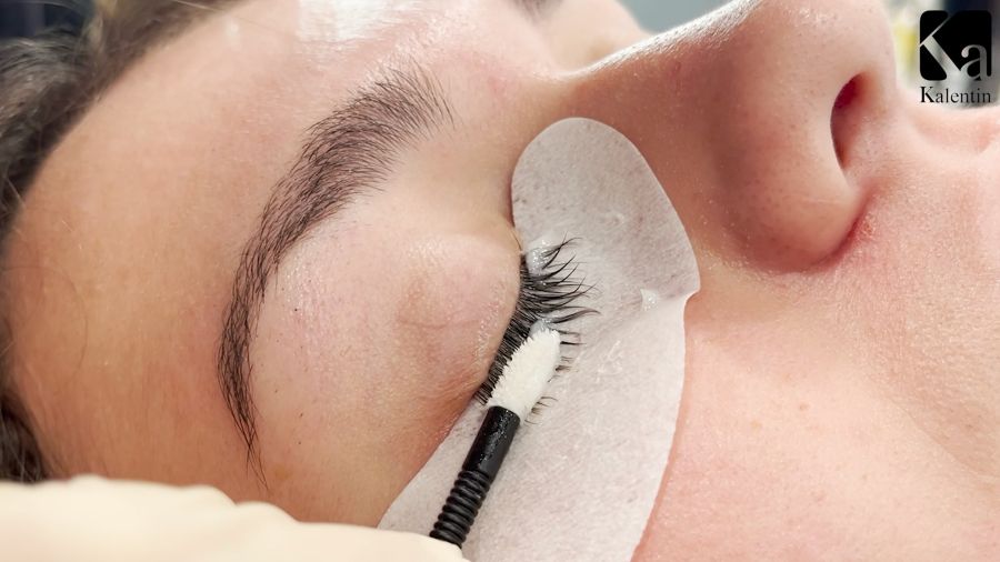 Laminazione ciglia coreana: benefici, differenze e prodotti per un effetto naturale duraturo