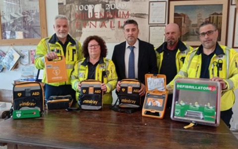 Quattro nuovi defibrillatori per la città di Finale Emilia