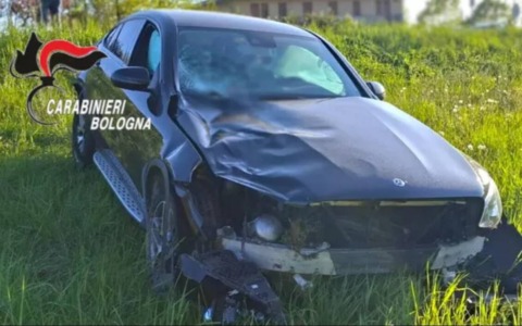 Investe pedone e fugge: arrestato conducente residente nel modenese