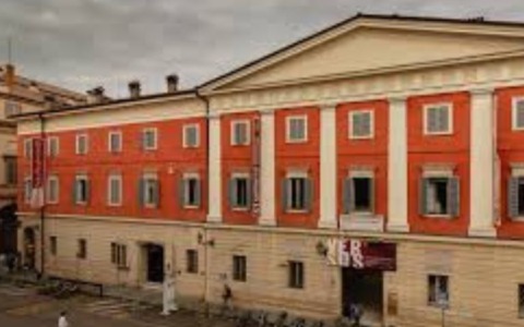 Precari alla Biblioteca Delfini: la controrisposta del Comune di Modena