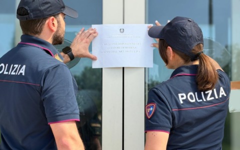 Non censiva le persone che ospitava: disposta chiusura per 10 giorni di un albergo