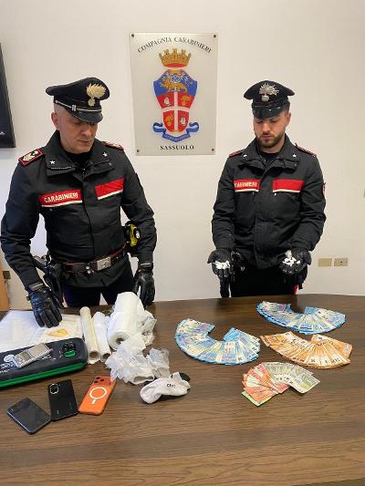 Arrestato pusher di 21 anni nel Comprensorio di Sassuolo