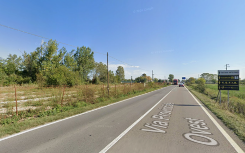 Senso unico alternato in un tratto della strada provinciale 255