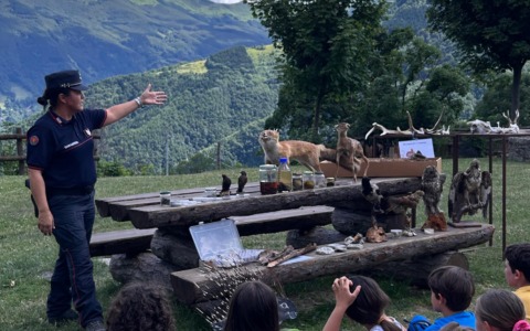 I Carabinieri Forestali incontrano i giovani del WWF a Fanano