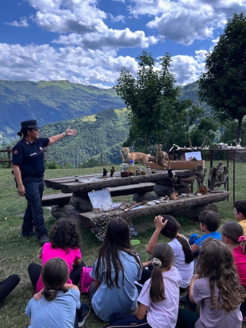 I Carabinieri Forestali incontrano i giovani del WWF a Fanano