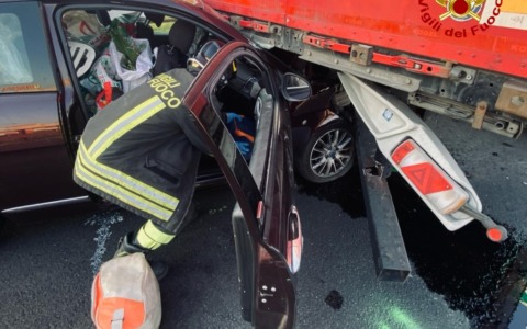 Incidente stradale sulla A22 a poca distanza dal casello: un ferito