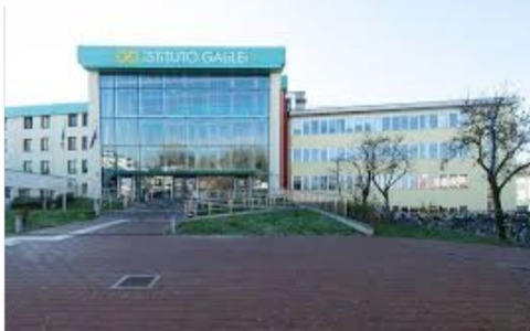 Scontro di pugilato tra studenti all’interno dell’Istituto Galilei