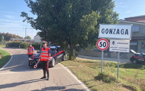 Ritirata patente a mirandolese: era sotto l’effetto di sostanza stupefacente