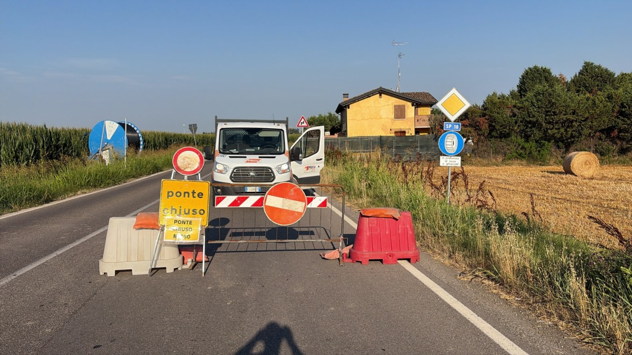 Chiude per 46 giorni il ponte al chilometro 4 +900 della Sp 10 a Finale Emilia