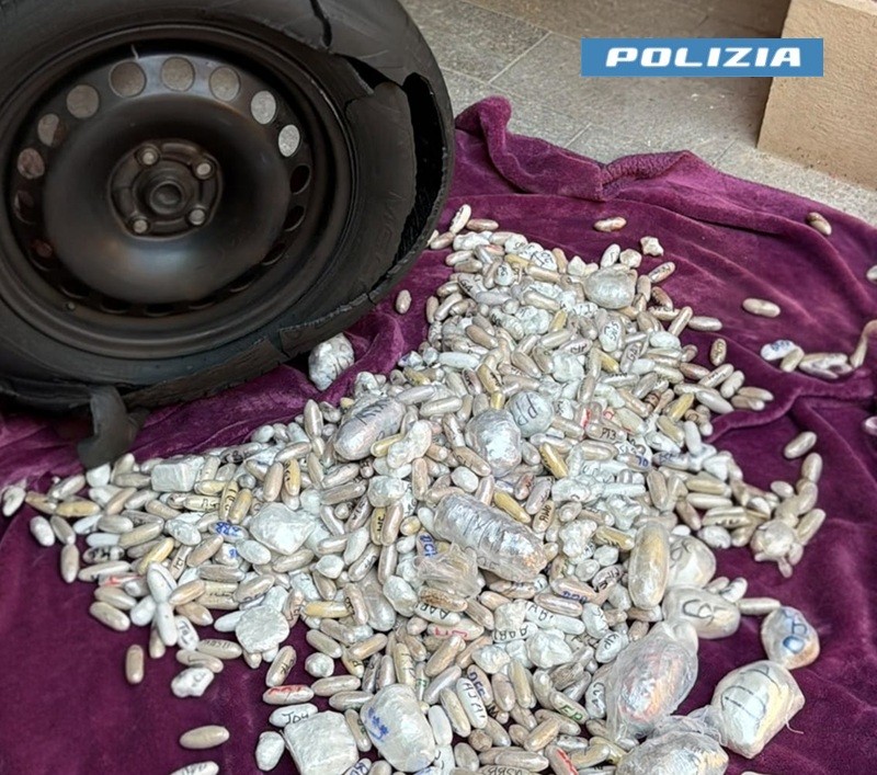Operazione congiunta Polizia Modena Nord e Questura di Reggio permette di recuperare cocaina ed eroina  per 1,5 milioni di euro