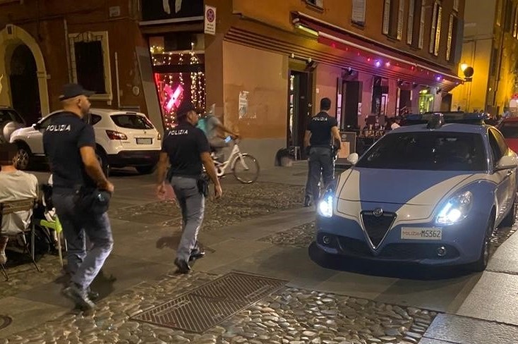 Controlli nelle vie del centro storico e in zona movida