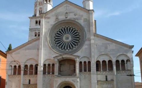 La città si è stretta  ai famigliari di Monica Esposito