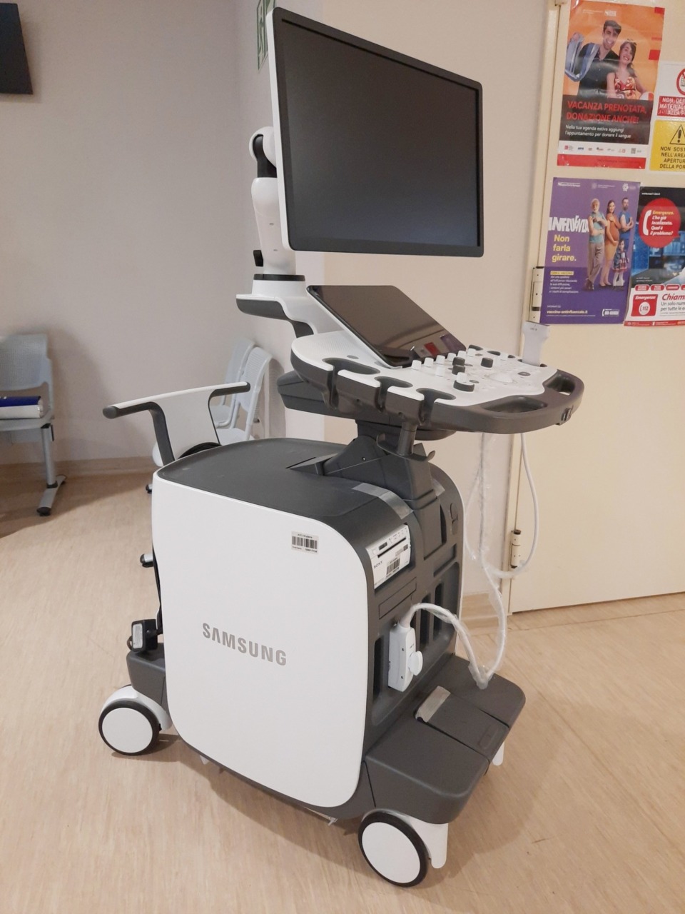 Nuove tecnologie per la diagnosi del tumore al seno: inaugurato al Policlinico un nuovo ecografo