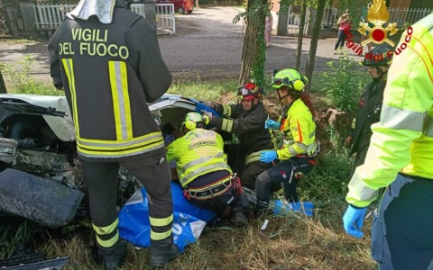 Scontro tra due auto a Cittanova: gravissimo un 73enne