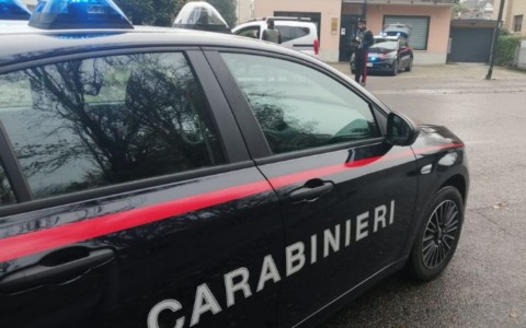In auto con sostanza stupefacente