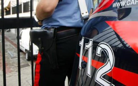 Tentata rapina in un negozio e resistenza a pubblico ufficiale: arrestato un 23enne
