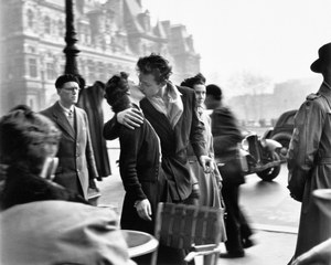 Il mondo di Robert Doisneau, il maestro dello sguardo, in mostra a Modena