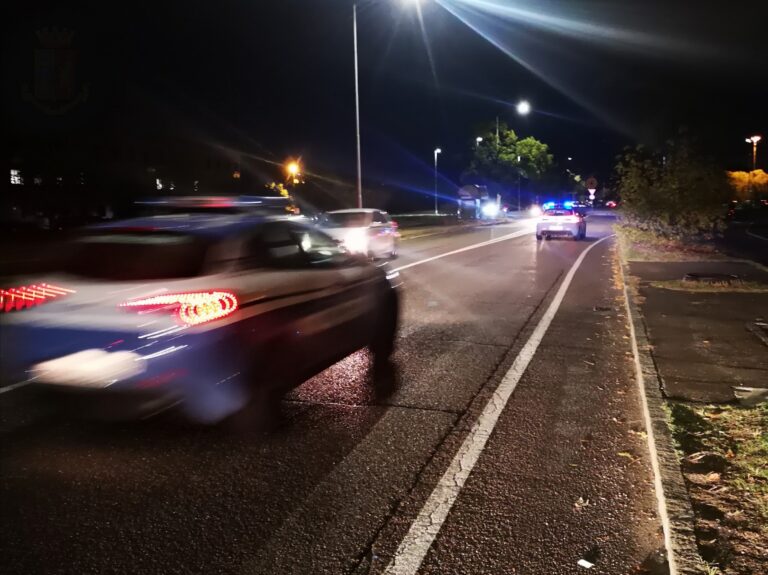 Evade dagli arresti domiciliari:  applicato il braccialetto elettronico