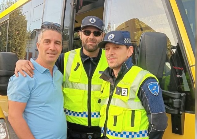 La Polizia locale sale sugli scuola bus