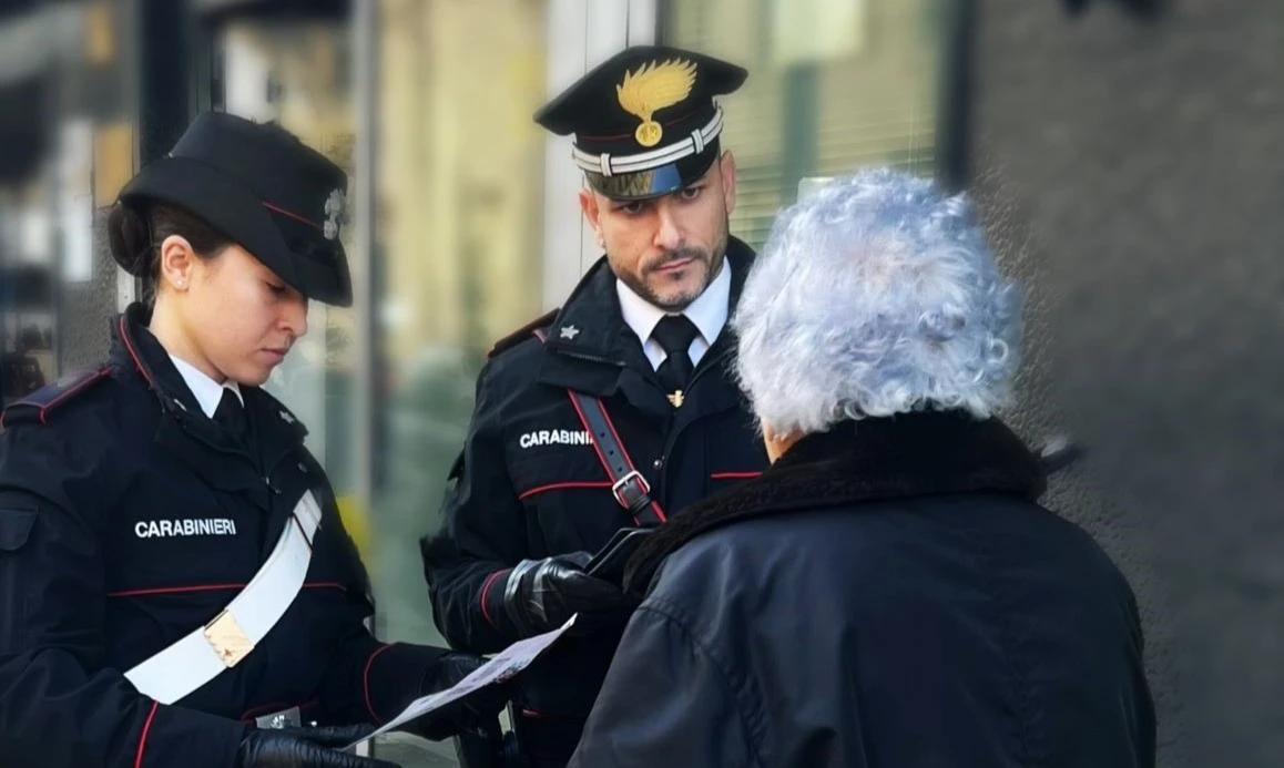 Finti carabinieri tentano di truffare due anziani ma vengono smascherati dai veri militari