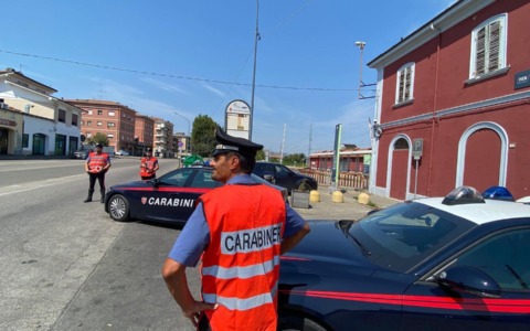 All’alt dei Carabinieri si dà alla fuga ad una velocità di oltre 170 chilometri: arrestato un 19enne