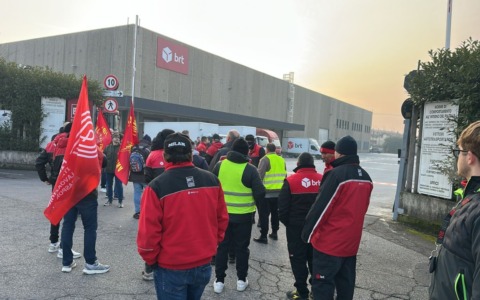 Alta adesione allo sciopero dei driver ed i facchini degli appalti BRT